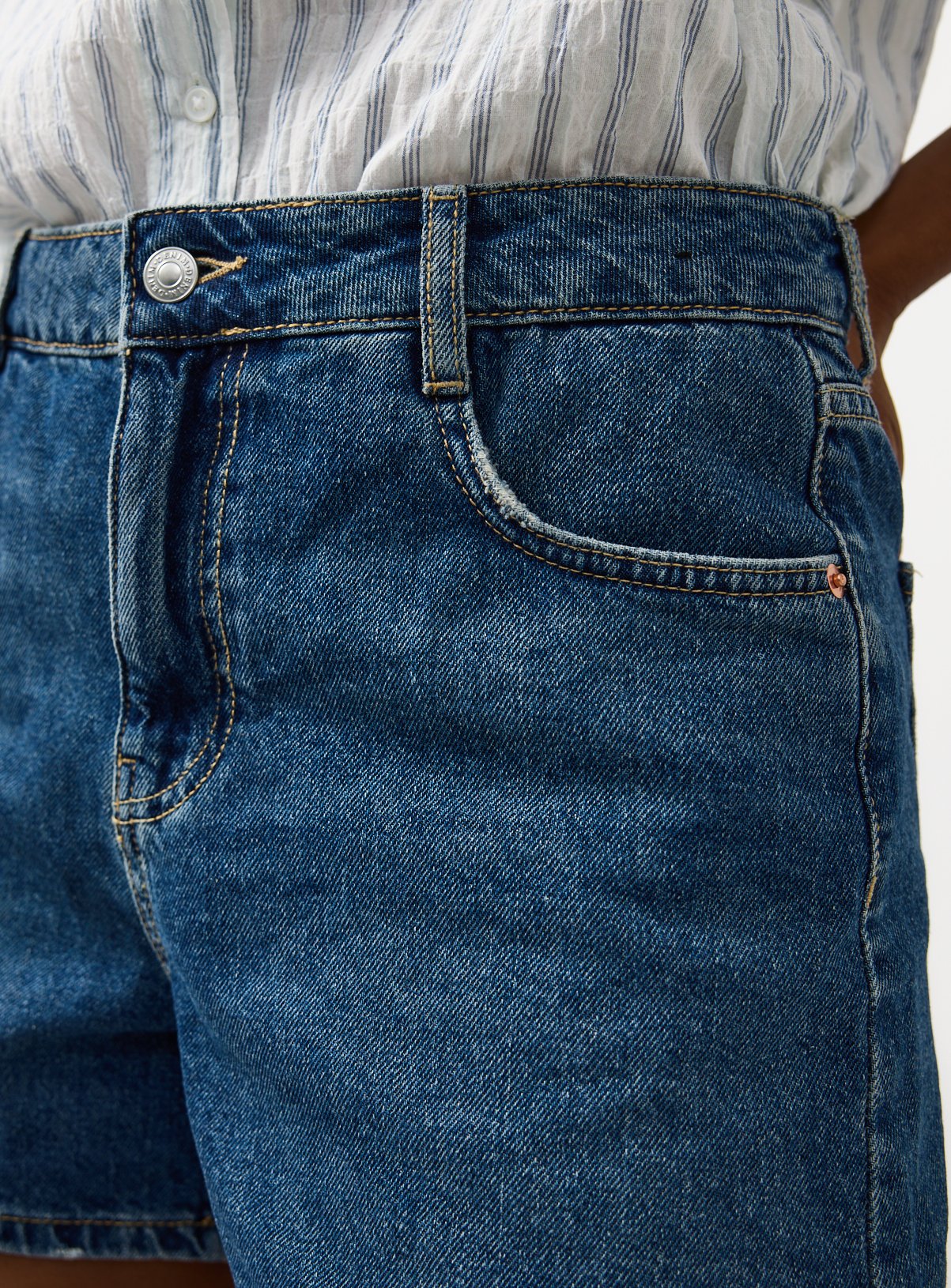 Mid Denim A Line Shorts 14 - Image 3 thumbnail